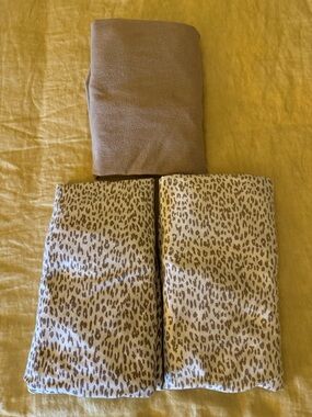 Kids Leopard Print and Solid Brown flannel crib sheets